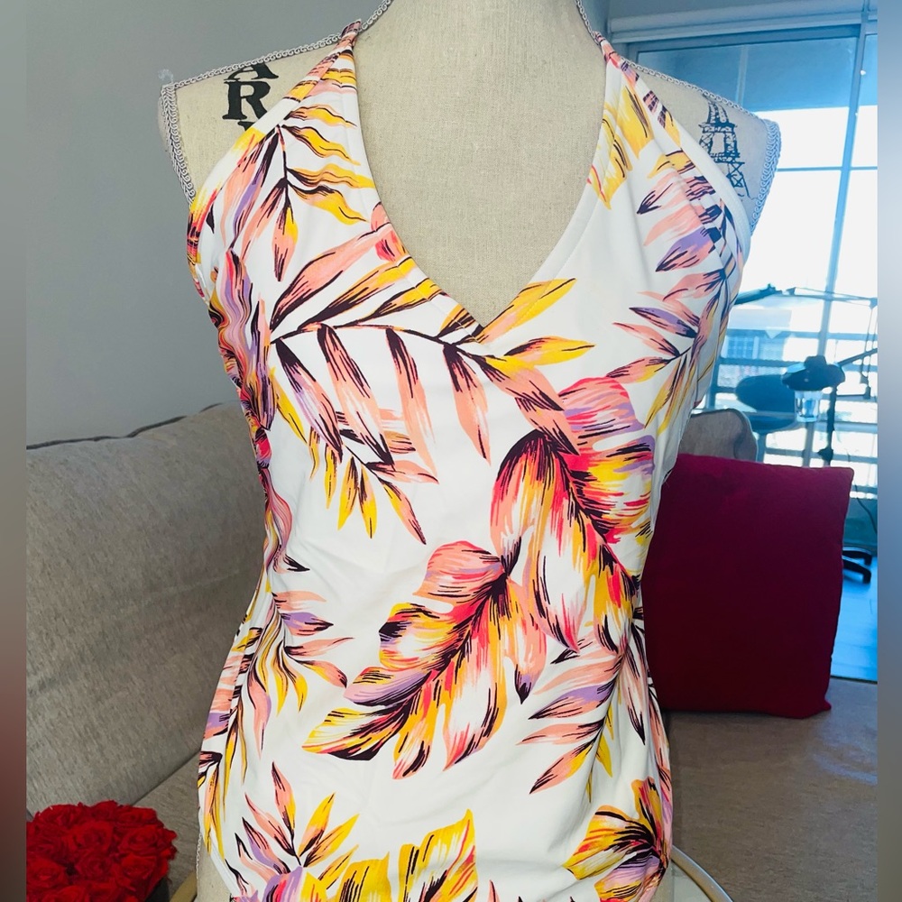 Women’s colorful flower print one piece swimsuit